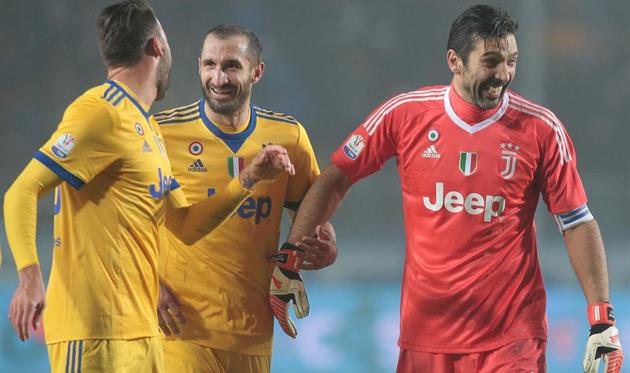 Ювентус переиграл Аталанту в первом полуфинальном матче Кубка Италии