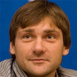 Олег Шелаев